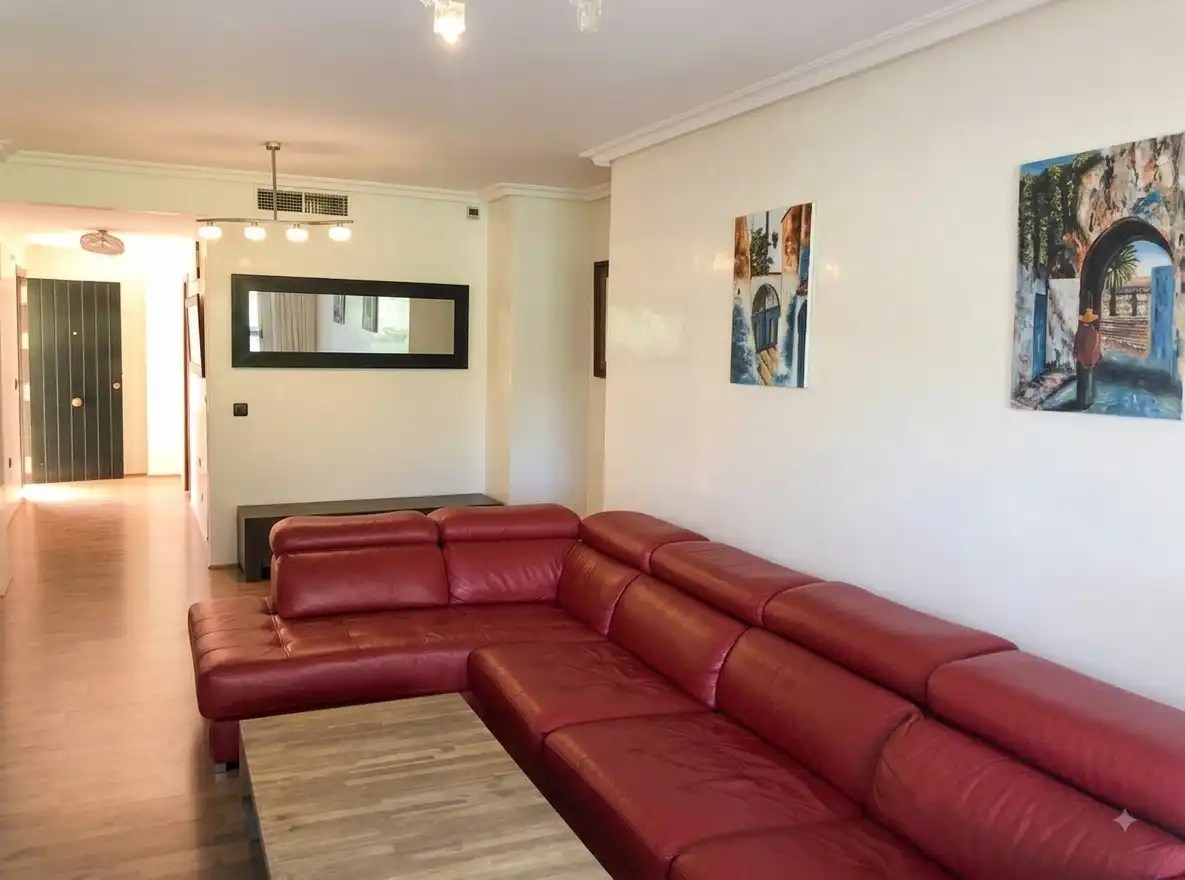Living room of Flat for sale in Marbella
