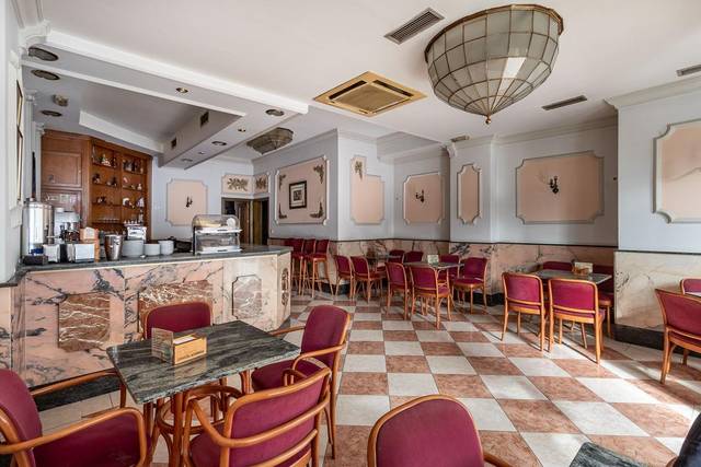 Local comercial en Venta en Calle PDTA FRANCISCO JAVIER COB en Avda. Federico Garcia Lorca - Nueva Estación Autobuses