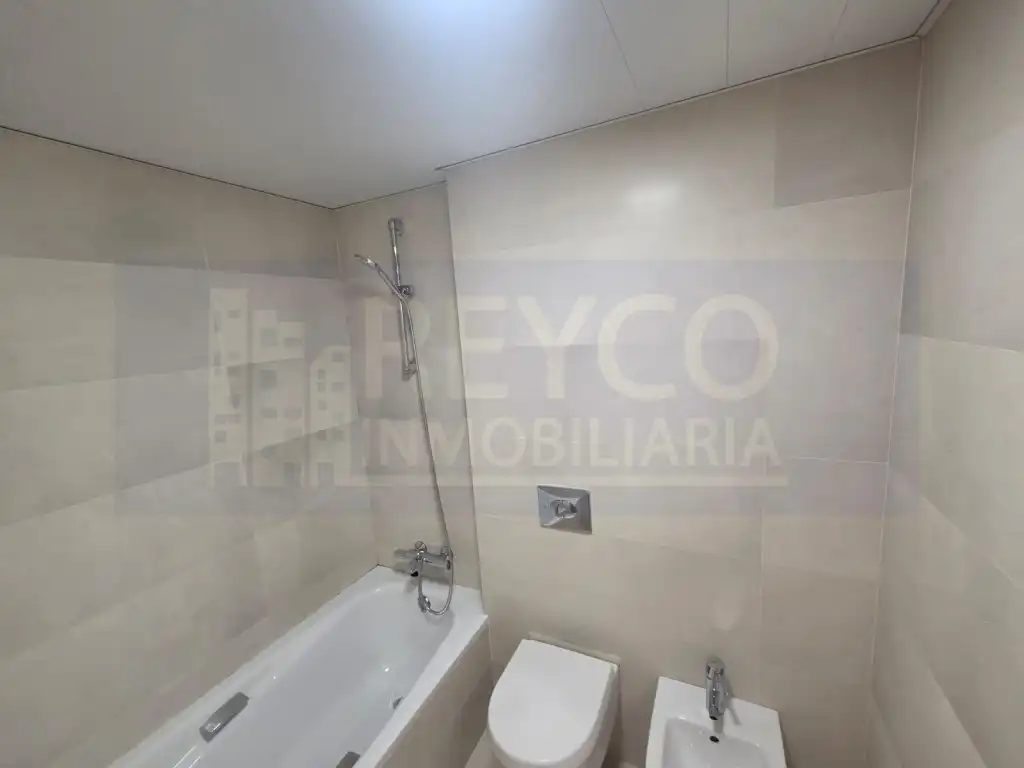 Bathroom of Apartments for sale in  Logroño