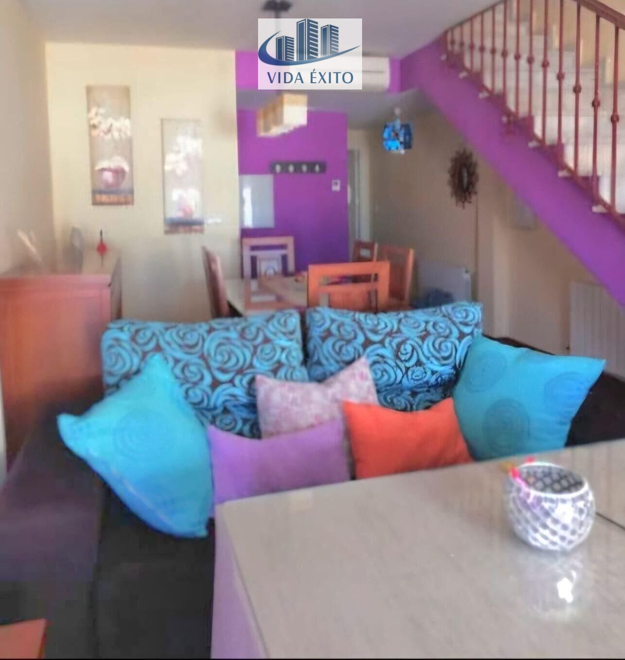 Sala d'estar de Dúplex en venda en  Jaén Capital amb Aire condicionat, Parquet i Balcó