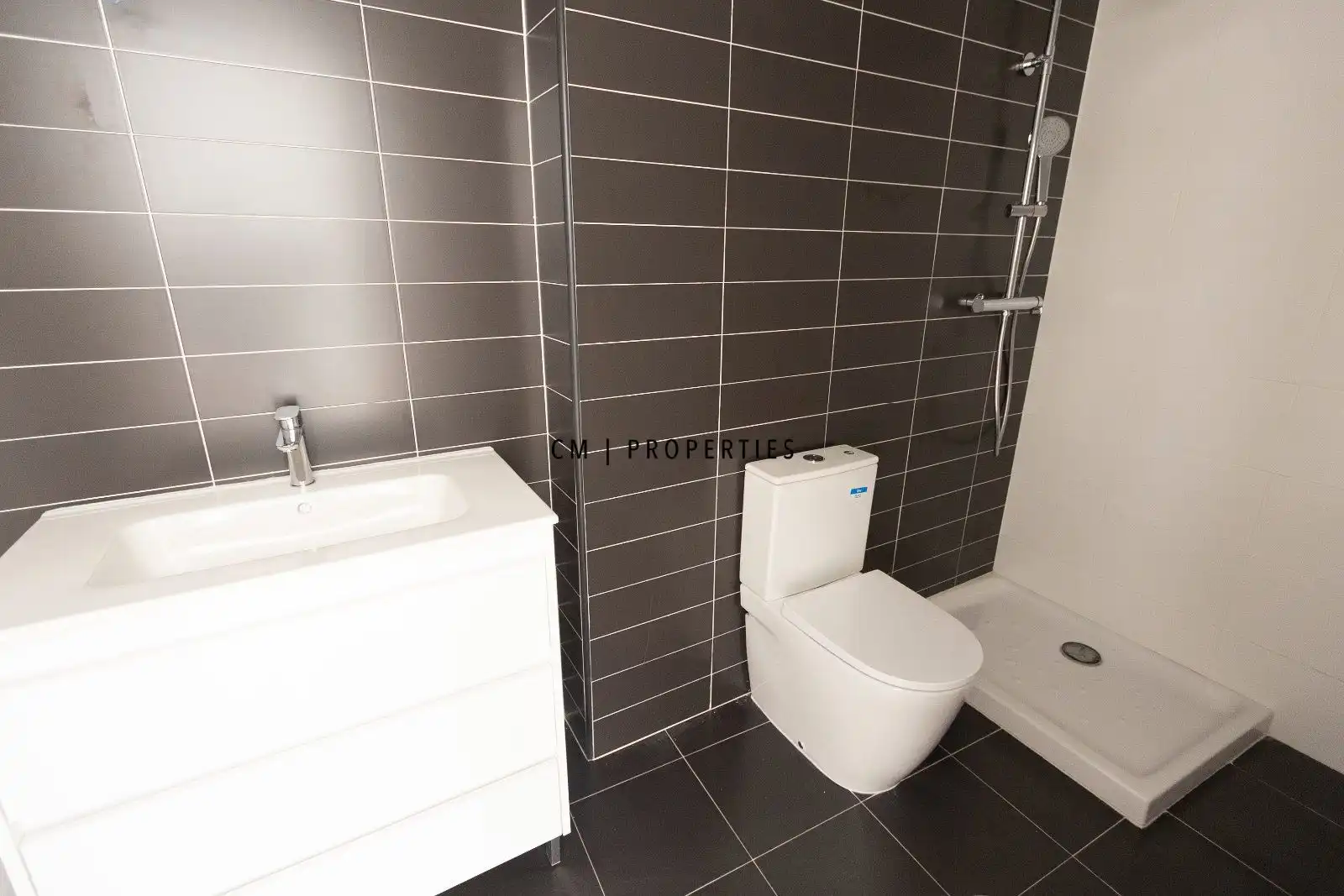 Baño de Piso en venta en Petrés con Terraza