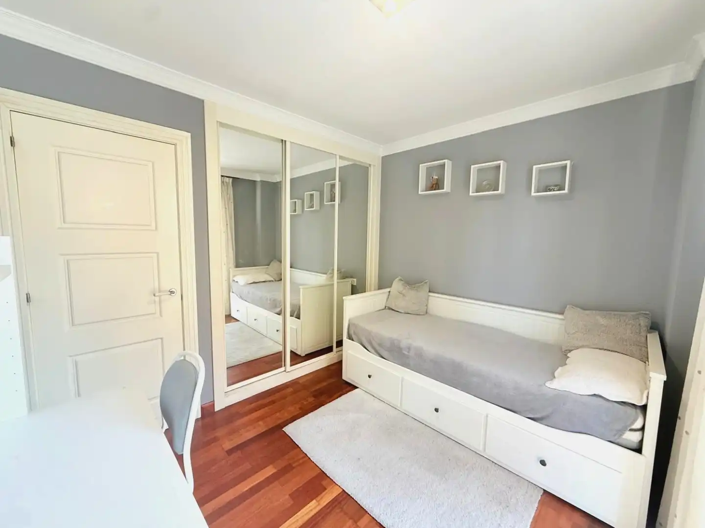 Habitación de Piso en venta en Avilés con Calefacción, Terraza y Amueblado