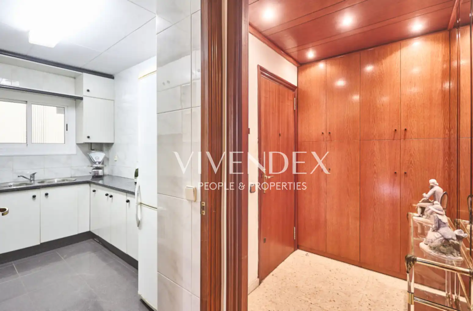 Ático en venta en L'Hospitalet de Llobregat con Aire acondicionado, Calefacción y Terraza
