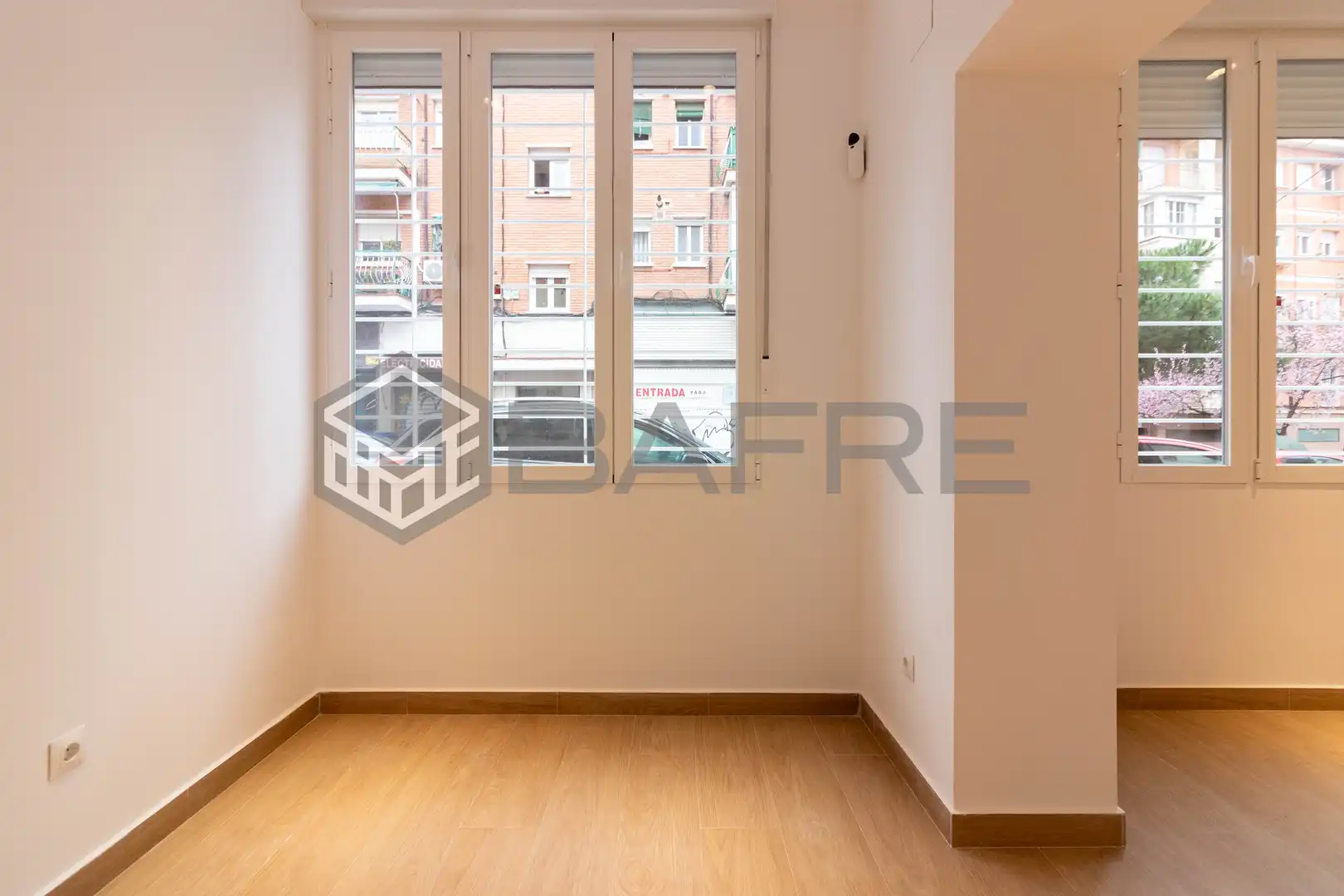 Schlafzimmer von Wohnung zum Verkauf in Madrid mit Klimaanlage und Heizung