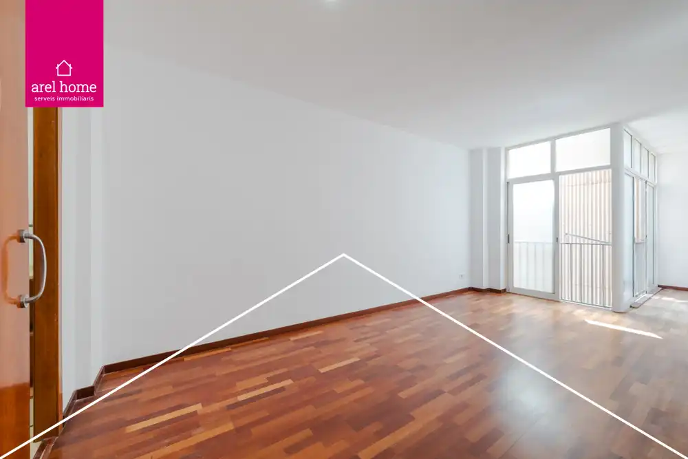 Habitación de Piso en venta en Esplugues de Llobregat con Calefacción, Parquet y Balcón