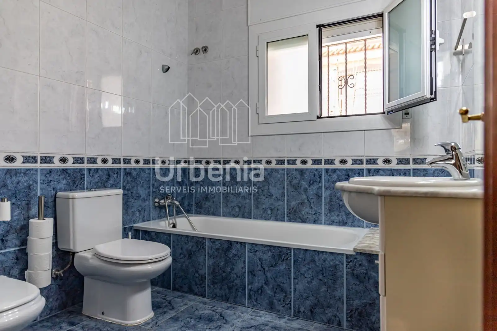 Badezimmer von Haus oder Chalet zum Verkauf in Argentona mit Privatgarten, Abstellraum und Schwimmbad