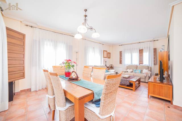 Casa adosada en Venta en Calle Mateo Romero, 18 en Las Aves