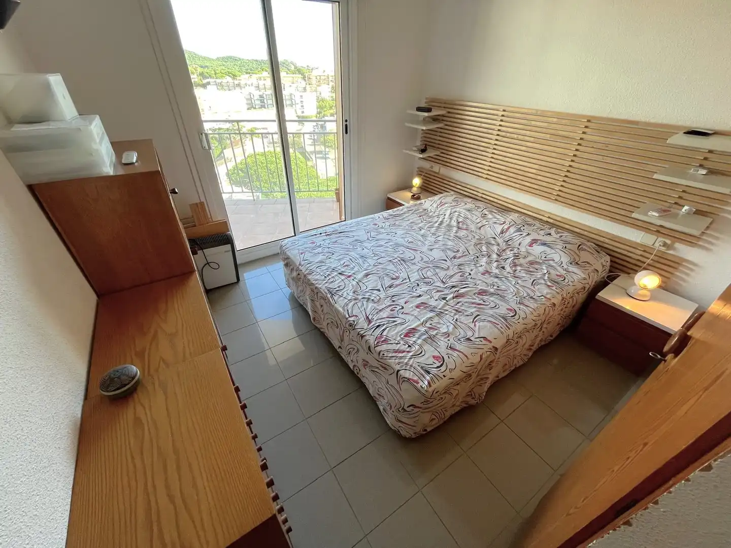 Schlafzimmer von Dachboden zum Verkauf in Palamós mit Terrasse und Möbliert