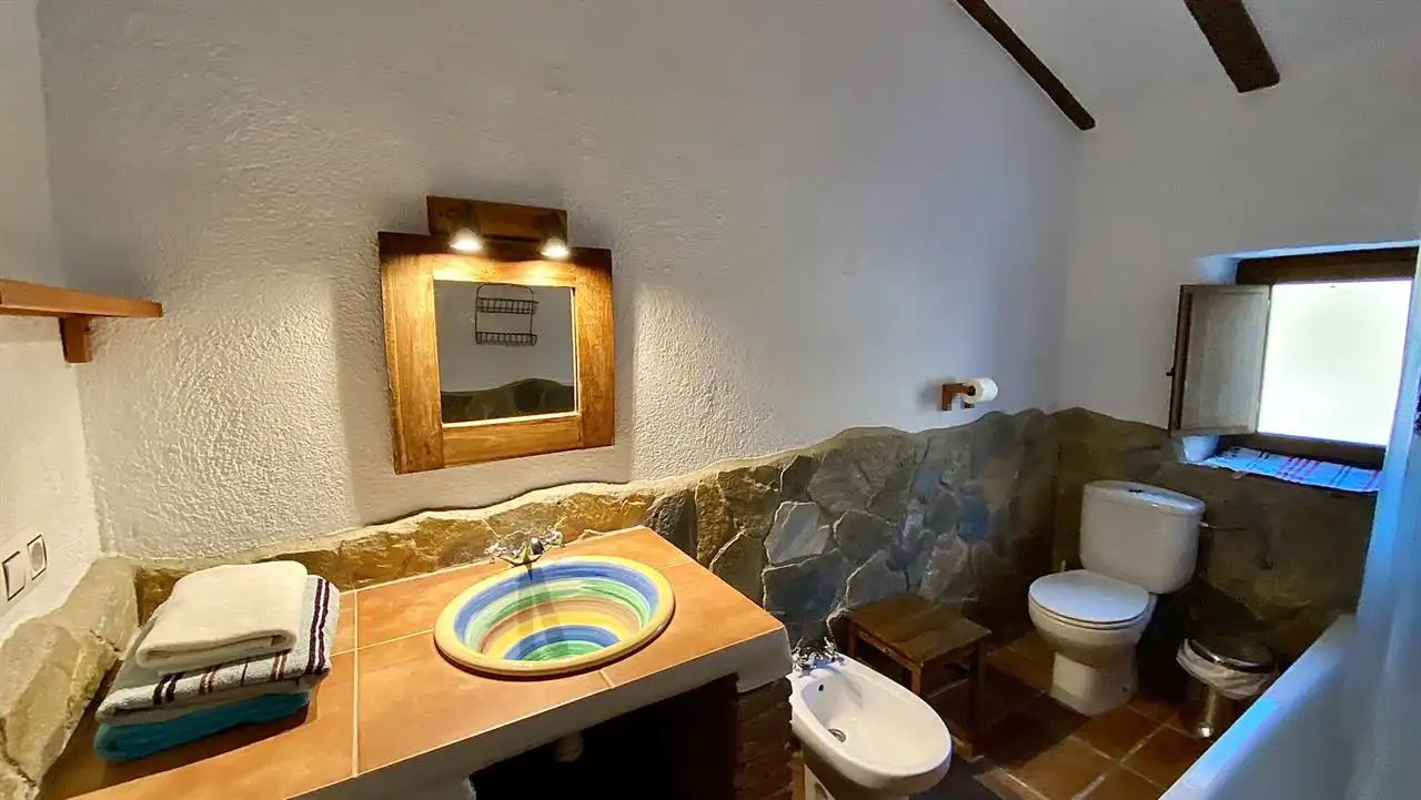 Bany de Casa o xalet en venda en Taberno amb Calefacció, Jardí privat i Traster