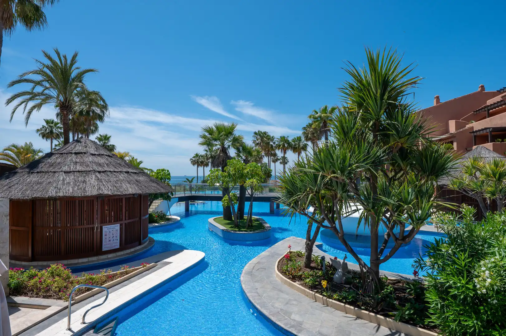 Swimming pool of Apartments for rent in Estepona  with Air Conditioner, Terrace and Swimming Pool