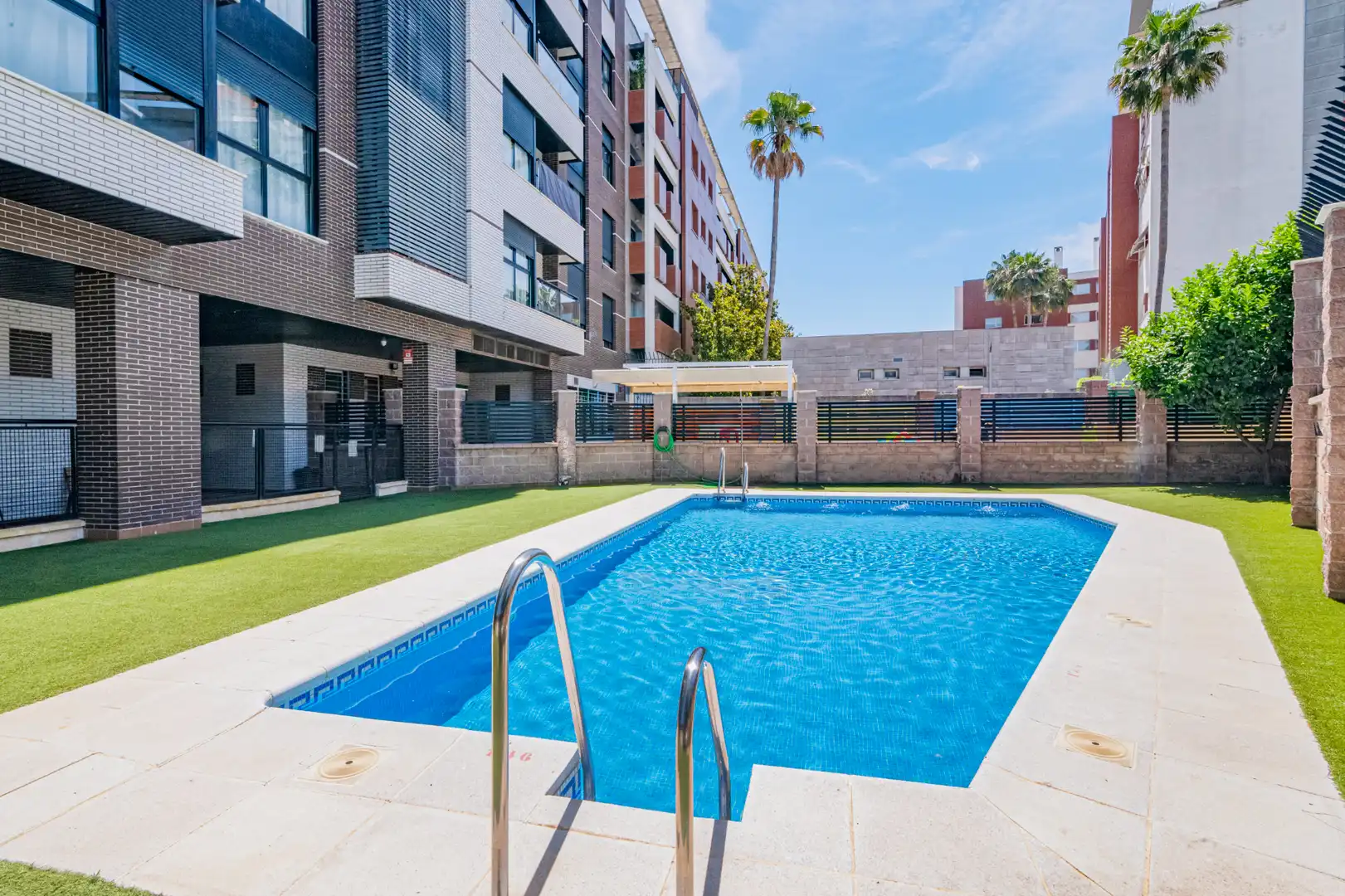 Schwimmbecken von Wohnung zum Verkauf in Armilla mit Balkon und Gemeinschaftspool