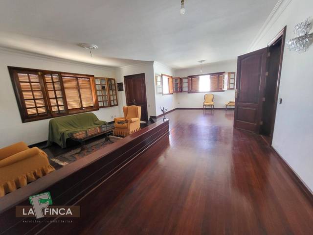 Casa-chalet en Venta en REPUBLICA DE PERU  en Zona Centro