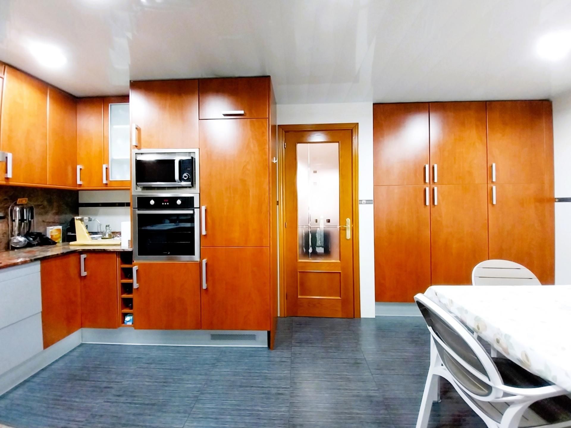 Kitchen of Single-family semi-detached for sale in Terrassa  with Air Conditioner, Heating and Private garden