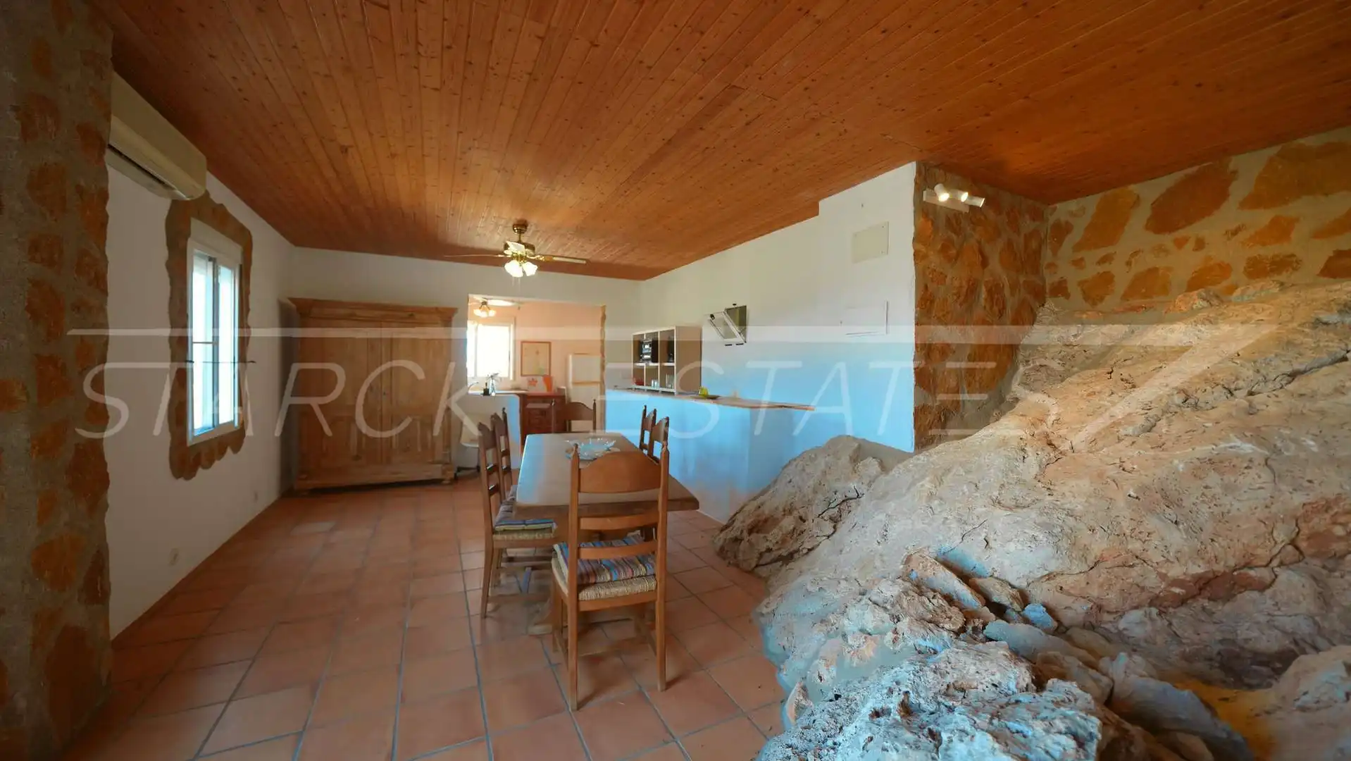 Cuina de Casa o xalet en venda en Oliva amb Aire condicionat, Jardí privat i Piscina