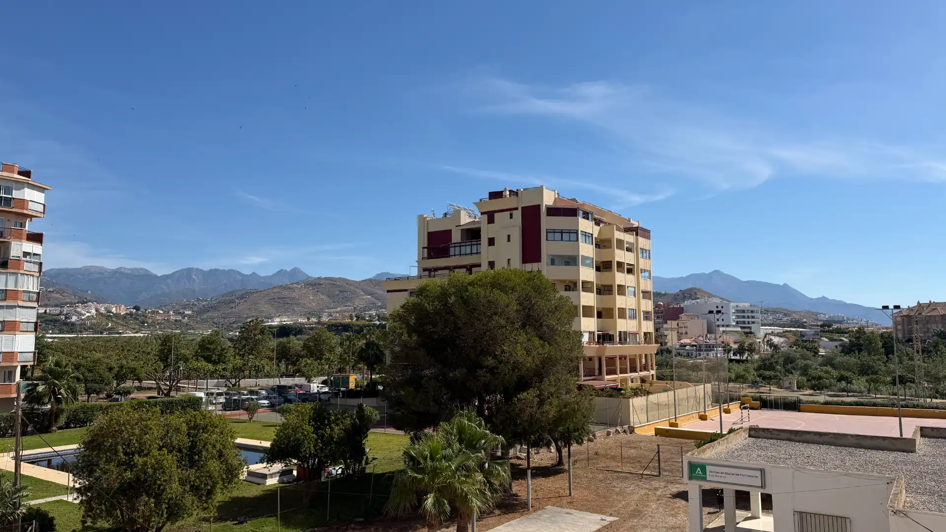 Außenansicht von Wohnung zum Verkauf in Torrox mit Klimaanlage, Möbliert und Waschmaschine