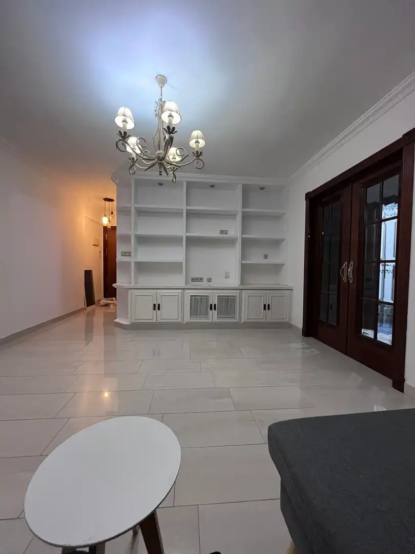 Apartamento de alquiler en Parque Ayala - Jardín de la Abadía - Huelín