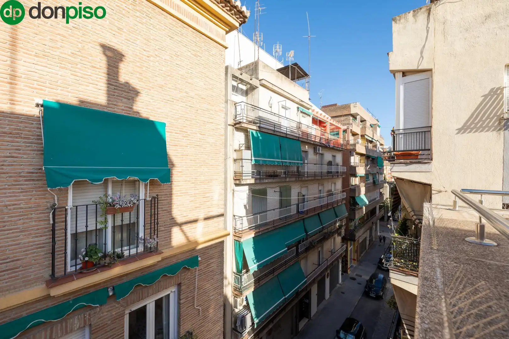 Exterior view of Houses for sale in Granada  with Air Conditioner, Heating and Terrace