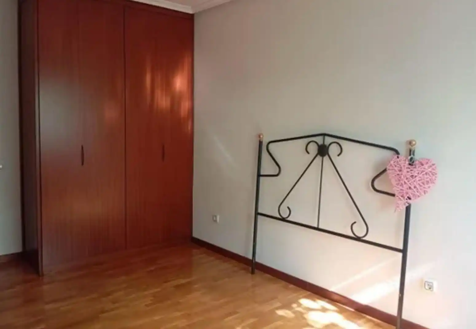 Bedroom of Flat for sale in  Logroño  with Heating and Balcony
