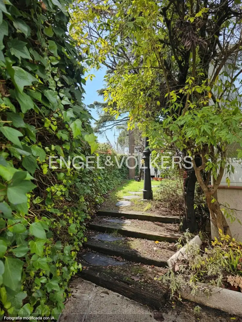 Casa o chalet en venta en Pozuelo de Alarcón con Calefacción, Jardín privado y Terraza