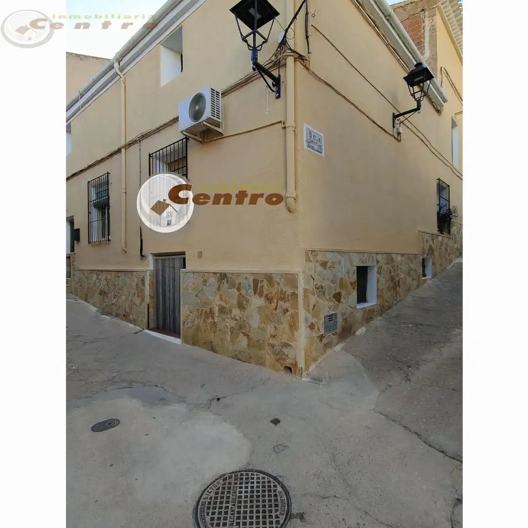 Exterior view of Houses for sale in Liétor  with Air Conditioner, Terrace and Storage room