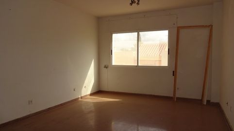Foto 2 de Piso en venta en C/ Jacinto Benavente, Huércal de Almería, Almería