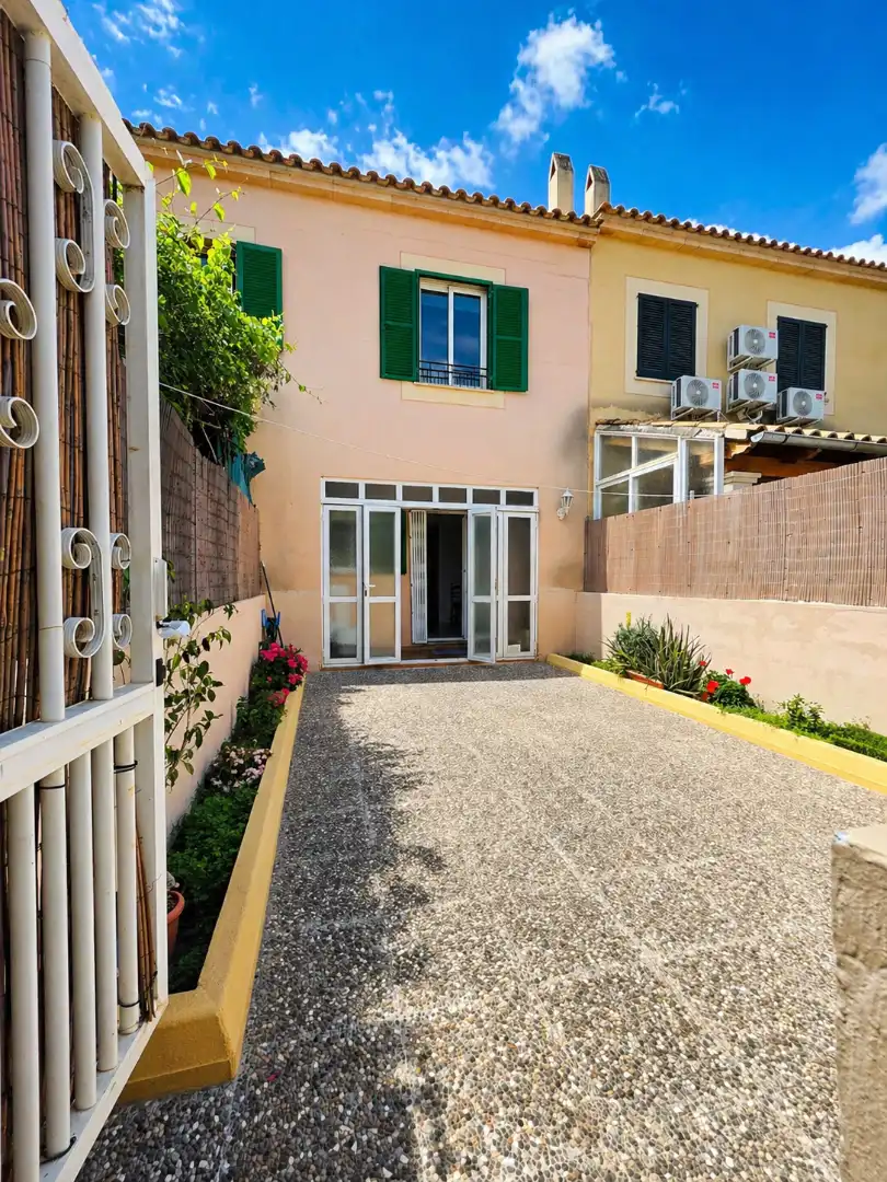 Vista exterior de Casa adosada en venta en Marratxí con Aire acondicionado, Calefacción y Jardín privado