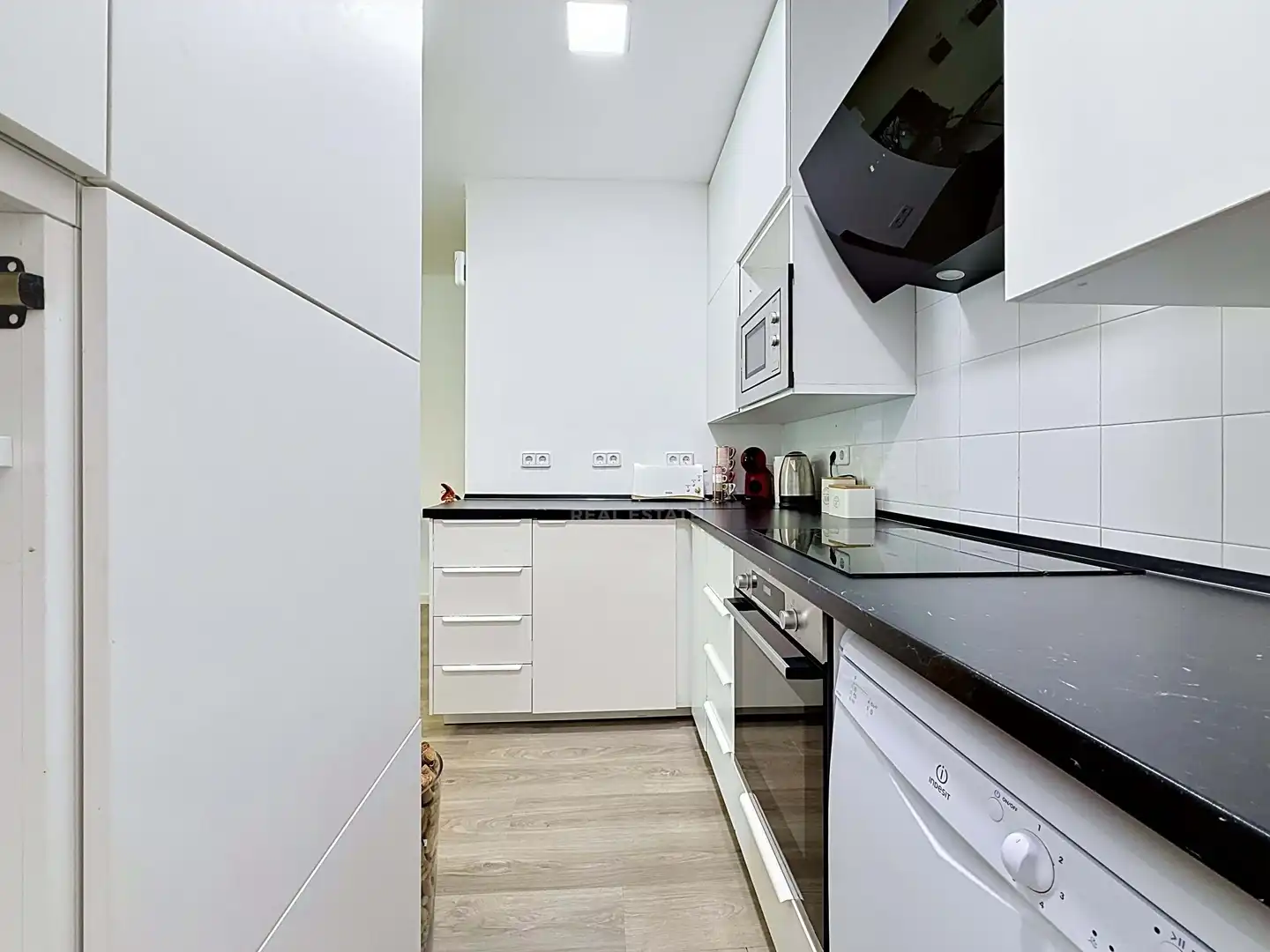Kitchen of Flat for sale in Sitges  with Air Conditioner, Heating and Terrace