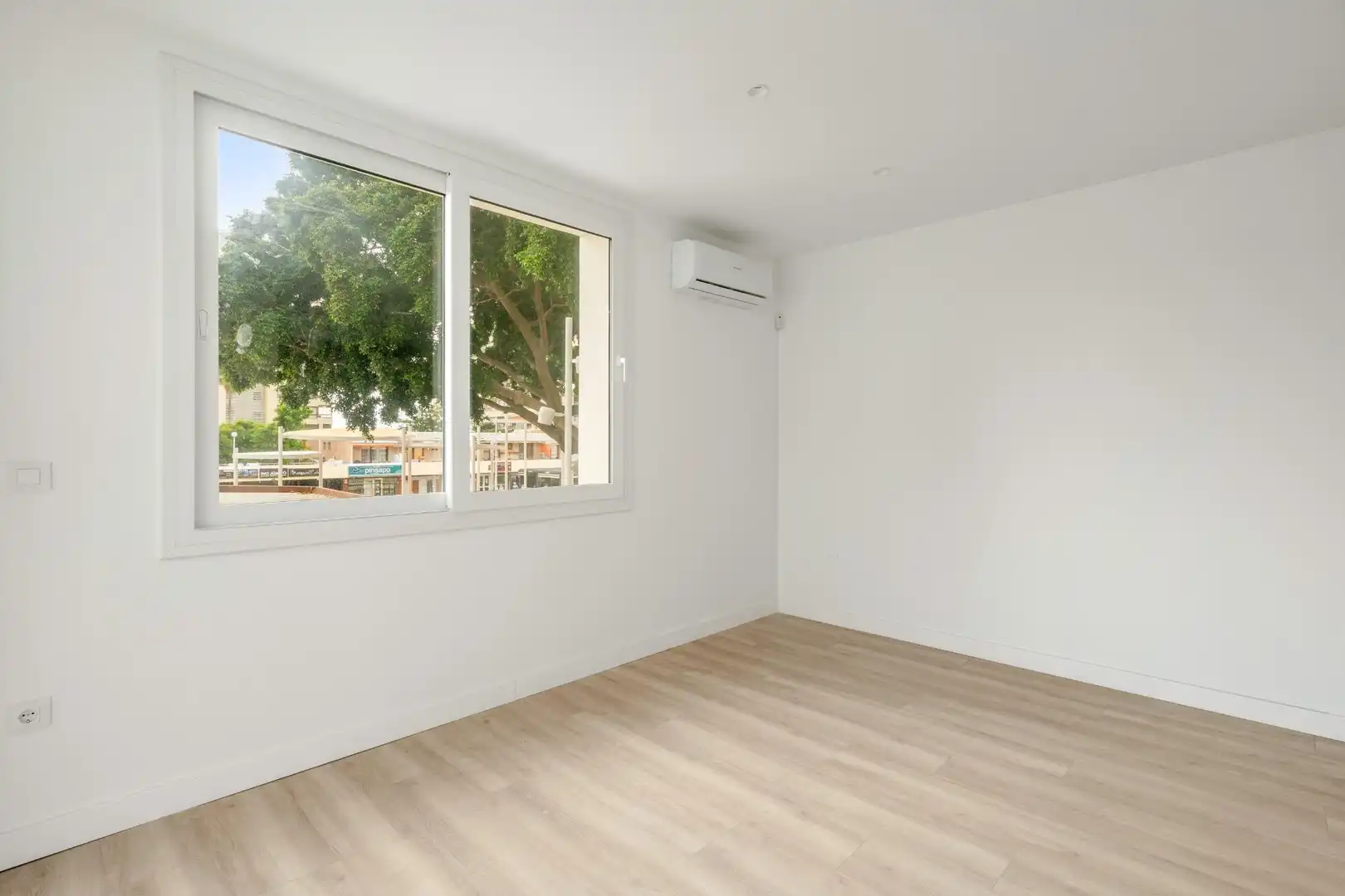 Flat with terrace for sale in Plaza Nogalera, imagen 14