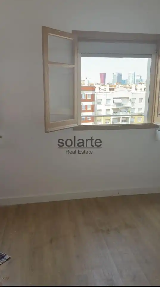 Balcony of Flat for sale in Barcelona  with Air Conditioner and Parquet flooring