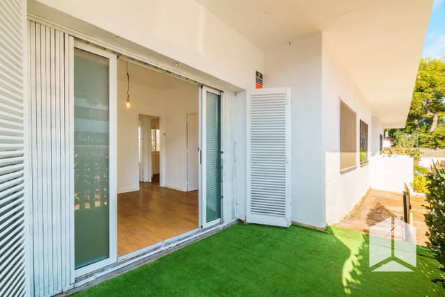 Planta baja en Venta en Carrer de Terrassa en Granvia - Mar