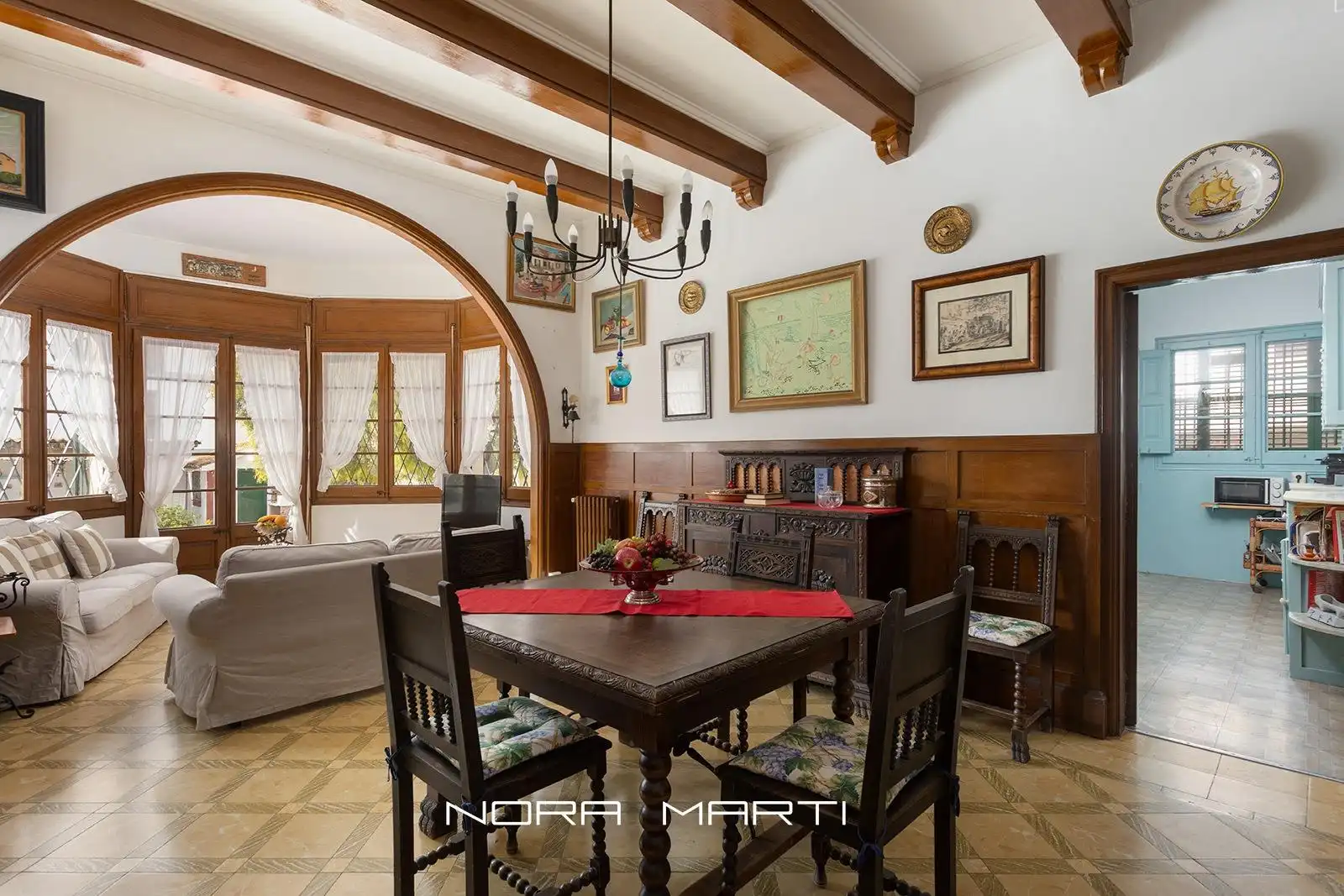 Comedor de Finca rústica en venta en Sitges con Aire acondicionado, Calefacción y Jardín privado