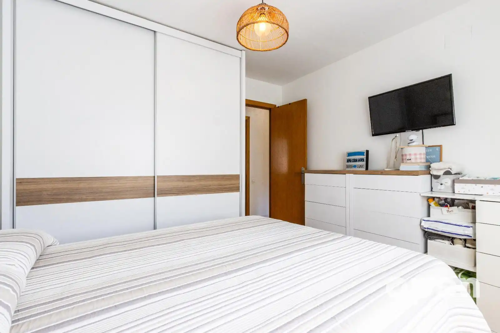 Bedroom of Flat for sale in Terrassa  with Air Conditioner, Heating and Parquet flooring