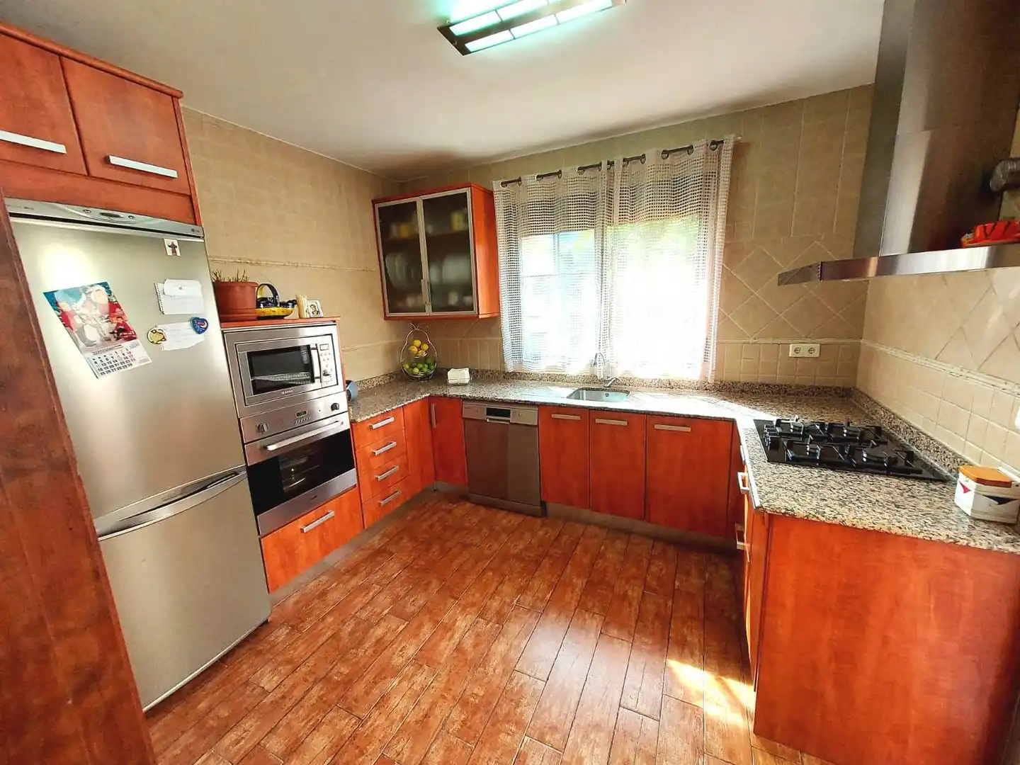 Cuina de Casa adosada en venda en Calasparra amb Parquet, Terrassa i Traster