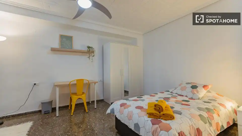 Room in Centro