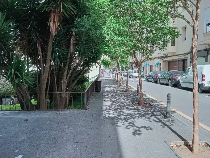 Außenansicht von Wohnung zum Verkauf in Santander mit Parkett, Möbliert und Waschmaschine