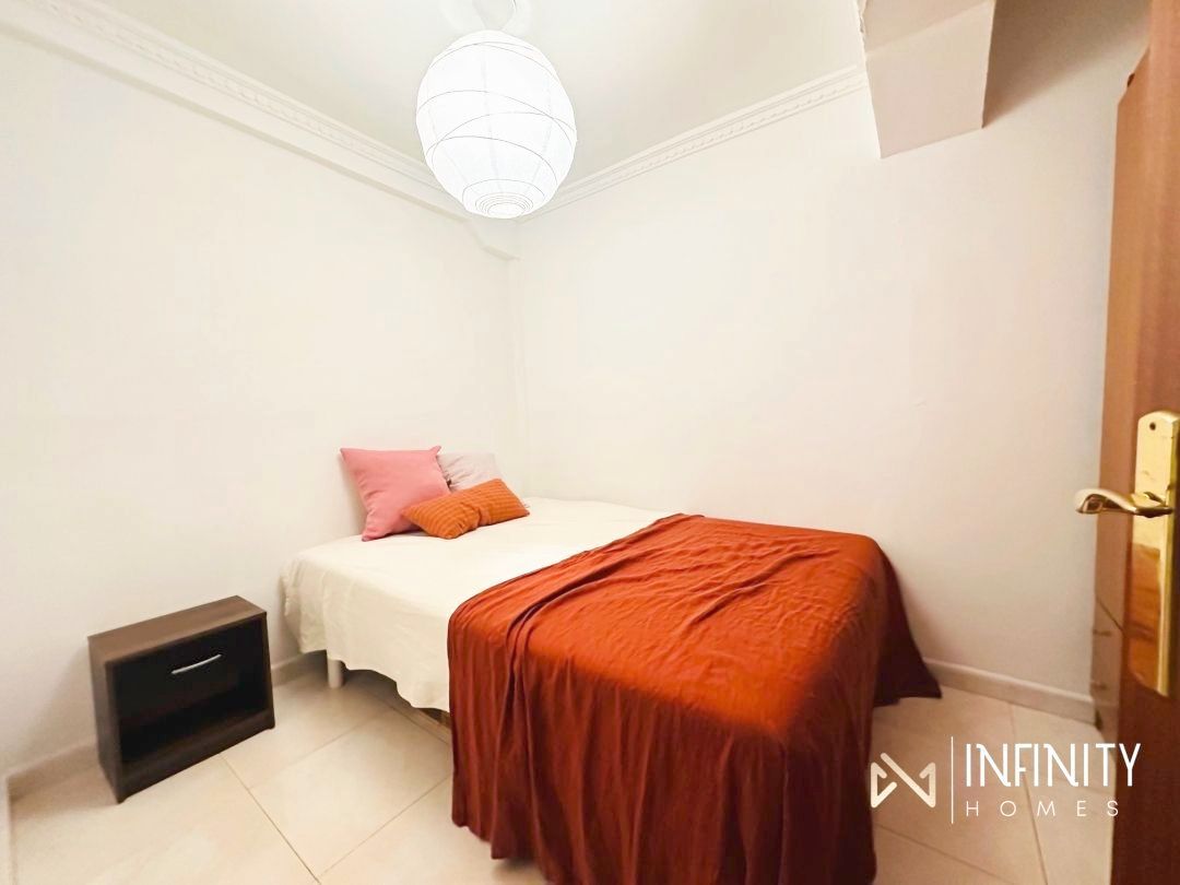 Bedroom of Flat to rent in Bilbao   with Heating and Balcony