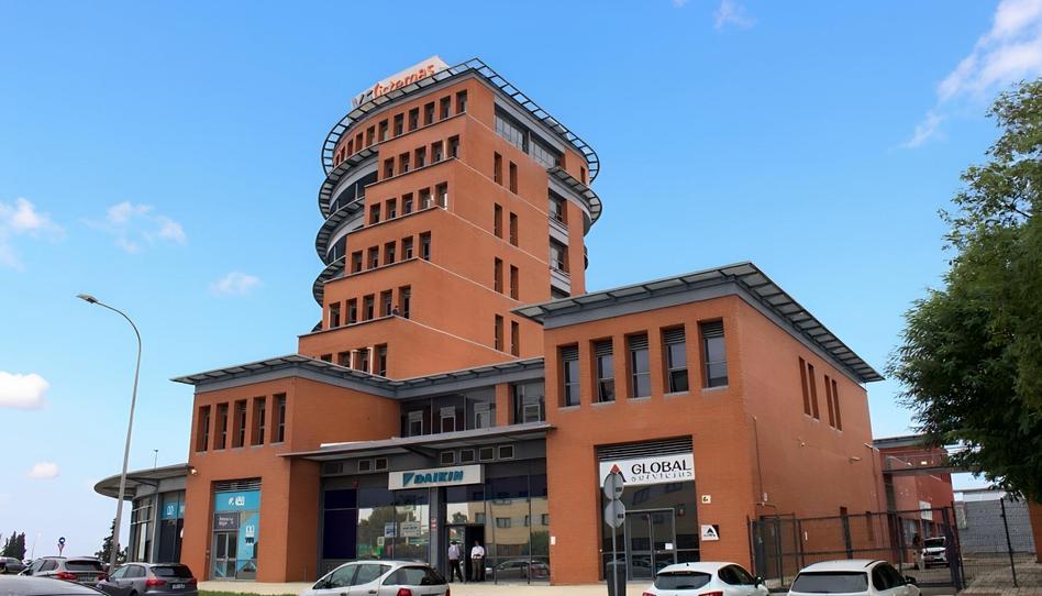 Foto 1 de Oficina en venda a Calle de Luis Fuentes Bejarano, 60, Urbadiez - Entrepuentes, Sevilla