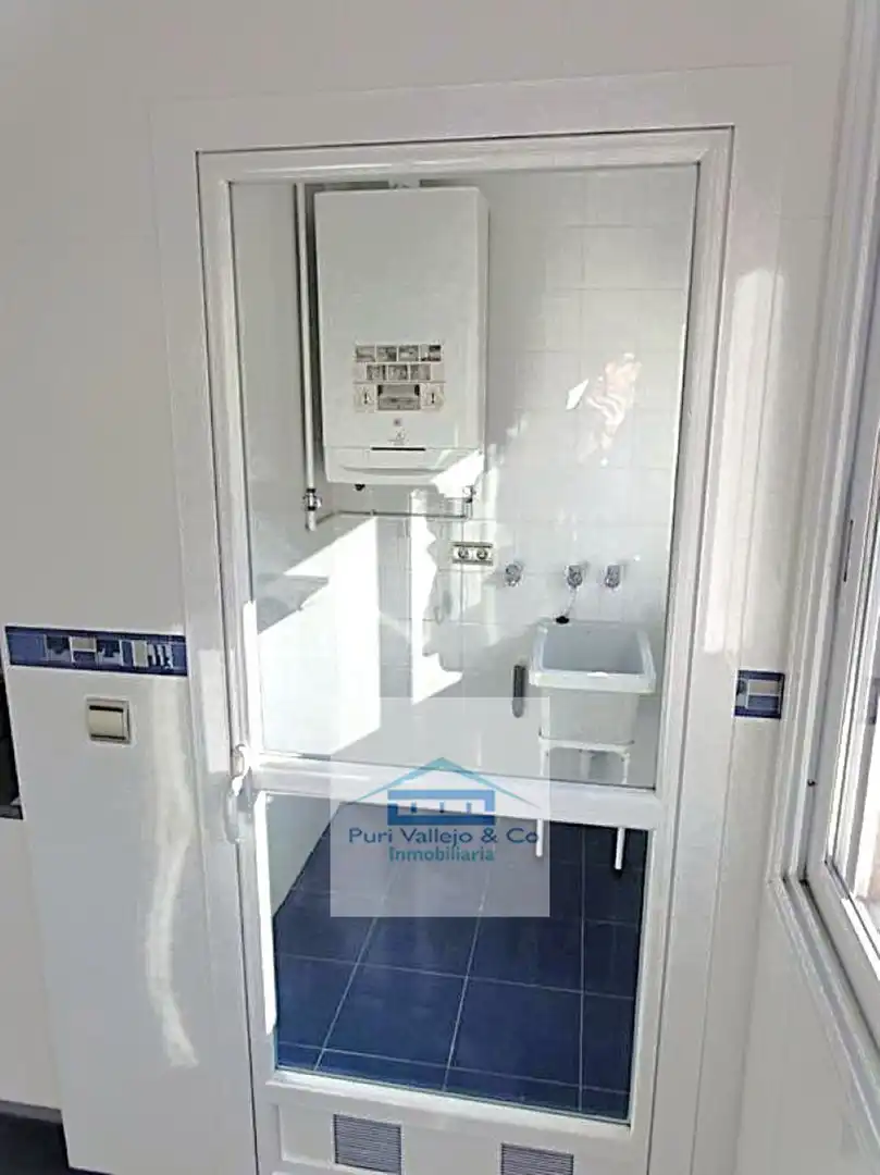 Bathroom of Flat for rent in Córdoba  with Air Conditioner, Terrace and Storage room
