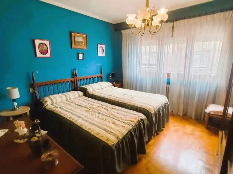 Schlafzimmer von Wohnung zum Verkauf in Pravia mit Heizung, Abstellraum und Möbliert
