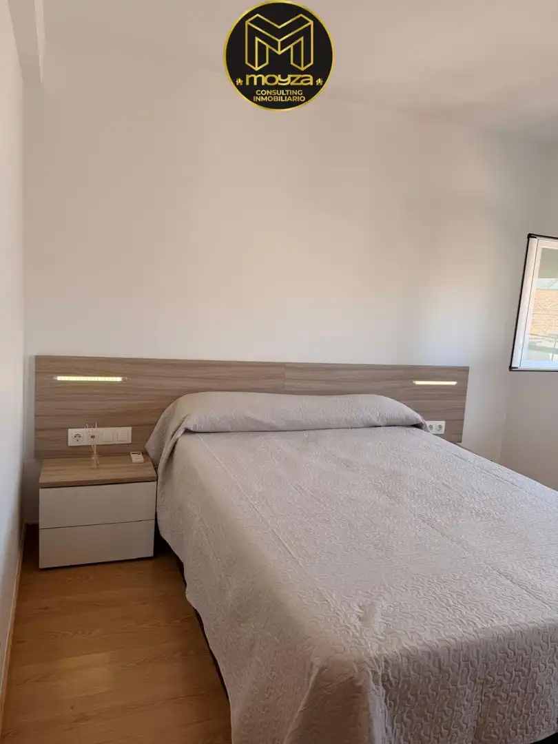 Bedroom of Flat for rent in Jaén  with Air Conditioner and Heating