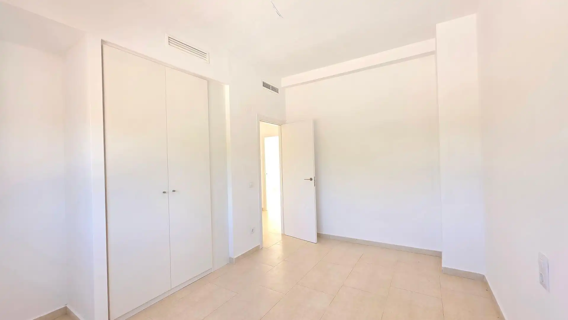 Habitación de Casa adosada en venta en Benicolet con Jardín privado y Piscina