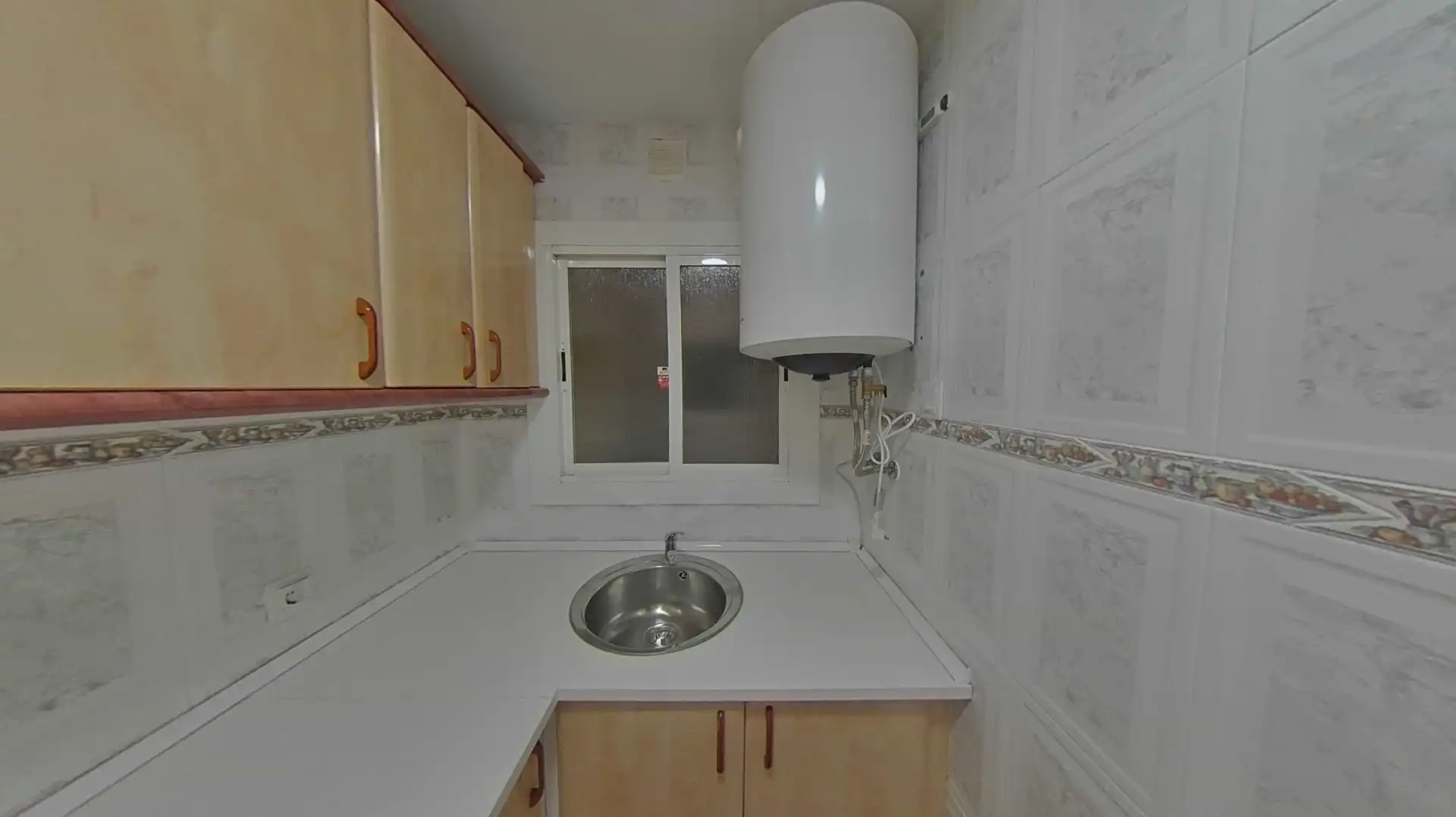 Küche von Wohnung zum Verkauf in L'Hospitalet de Llobregat mit Heizung
