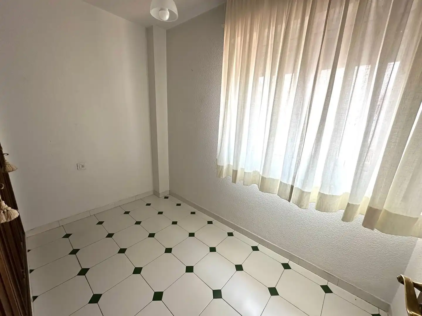 Habitación de Piso de alquiler en Granada con Aire acondicionado, Calefacción y Terraza