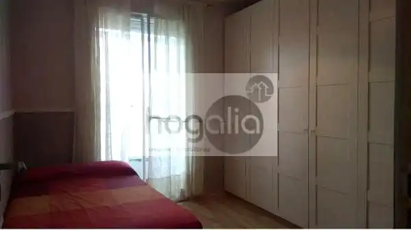 Habitación de Ático de alquiler en Sevilla con Aire acondicionado, Terraza y Amueblado