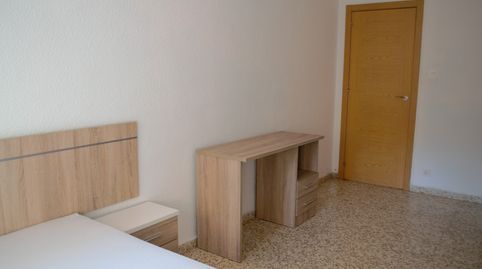 Foto 2 de Piso de alquiler en Avenida de América, Barrio de Zaidín, Granada Capital