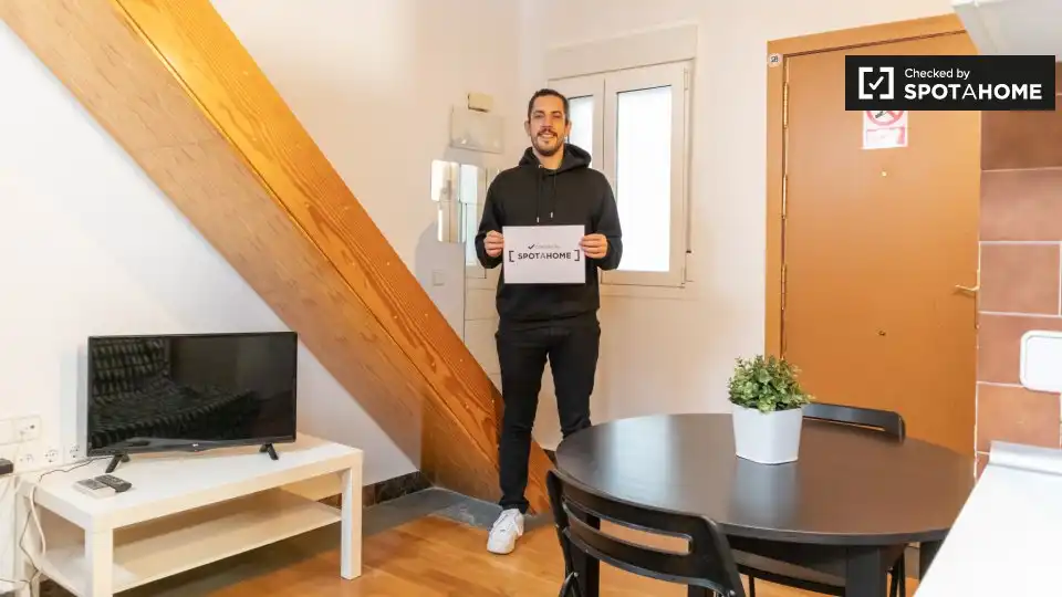 Habitació a Embajadores - Lavapiés