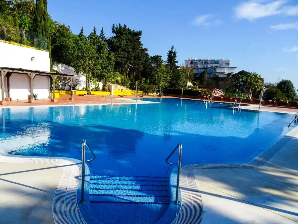 Piscina de Apartamento de alquiler en Torremolinos con Aire acondicionado, Calefacción y Terraza