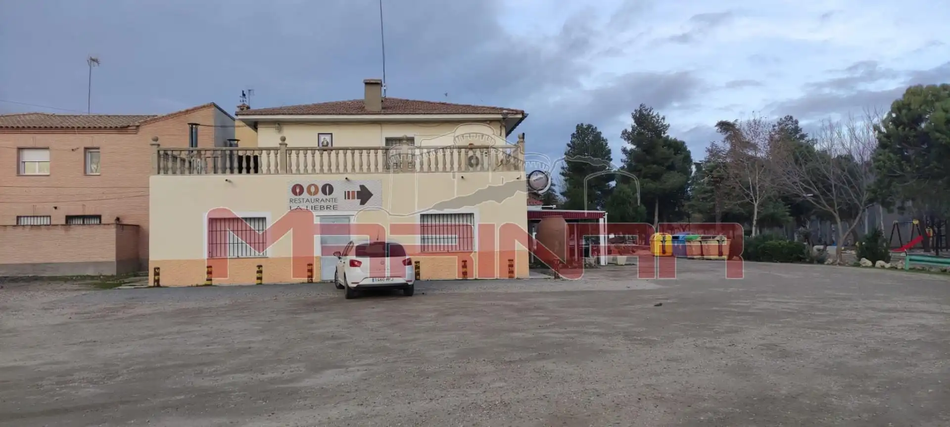 Vista exterior de Edificio en venta en Yeles