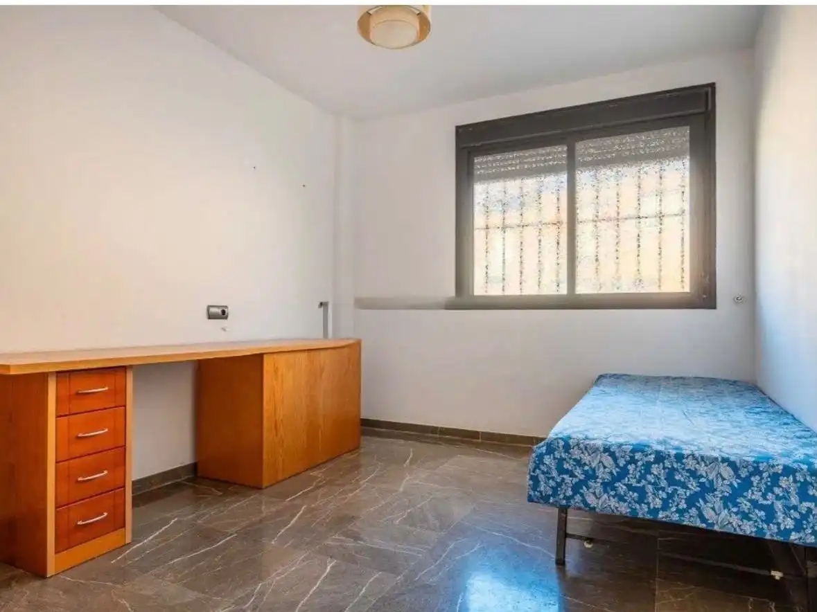 Dormitori de Casa o xalet en venda en Guillena amb Aire condicionat i Terrassa