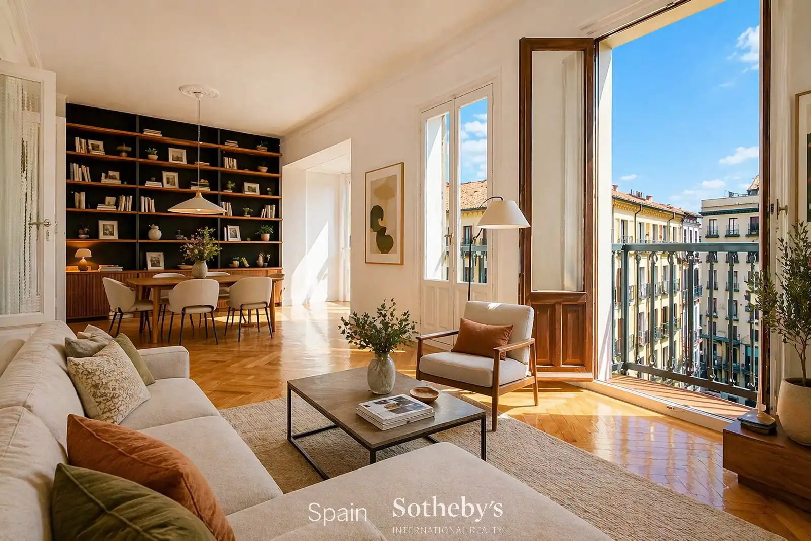 Sala d'estar de Apartament en venda en  Madrid Capital amb Aire condicionat, Calefacció i Terrassa
